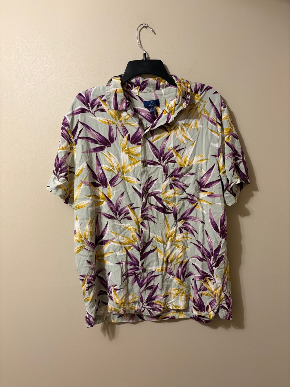 Men’s Short-Sleeve Floral Button-Up Shirt - Purple & Yellow Leaves Size Large